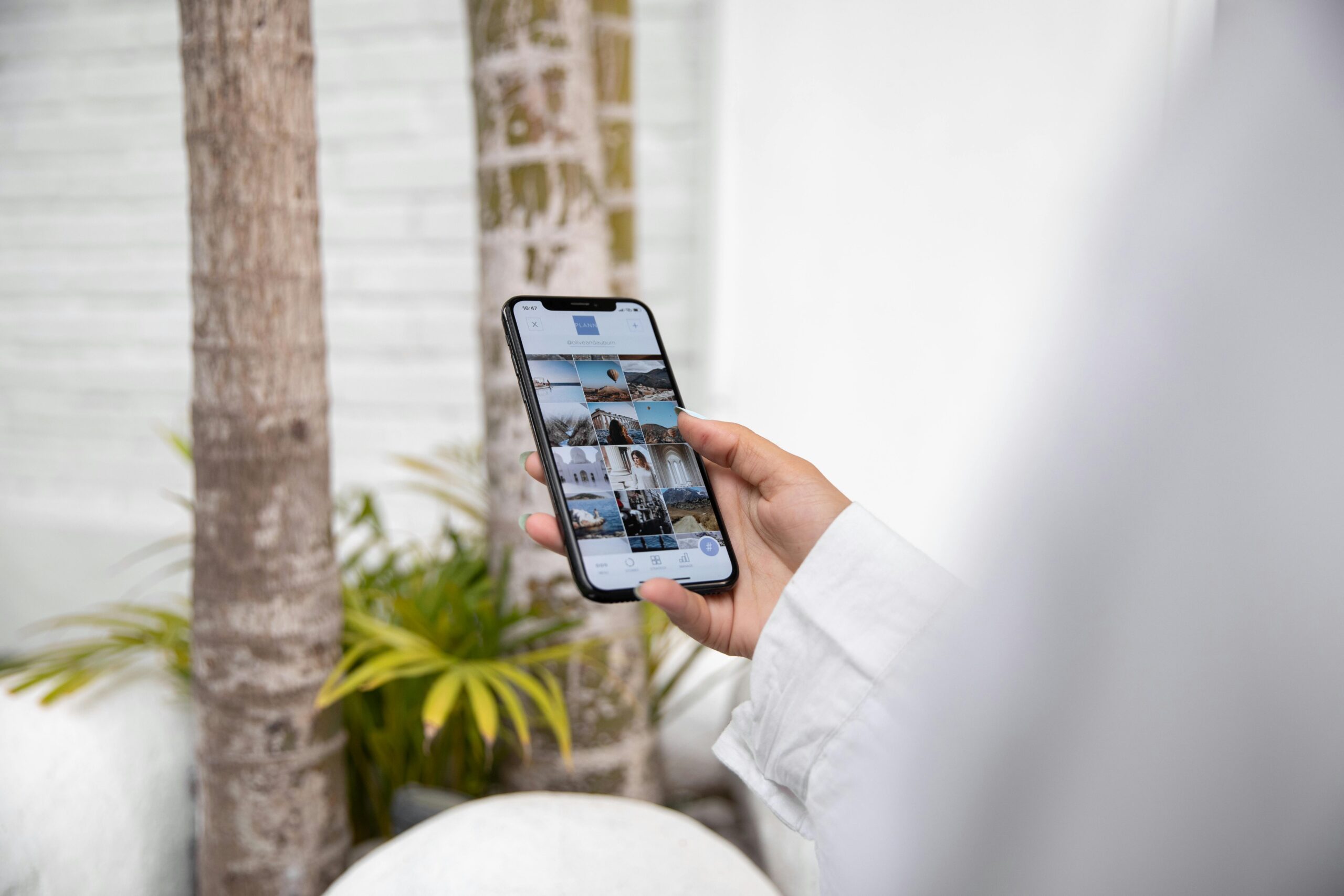 Psycology behind mobile scrolling